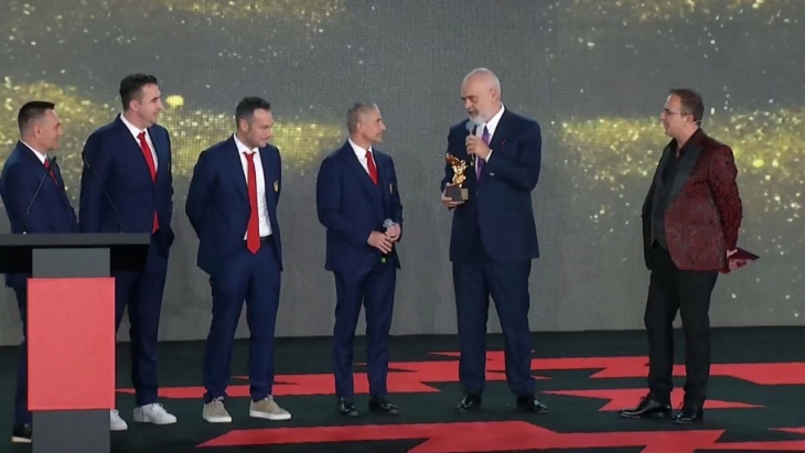 Силвињо доби албанско државјанство и признание „Златен орел