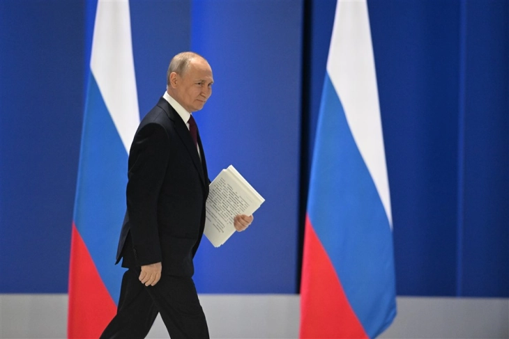 Путин пристигна во Минск, каде ќе учествува на самитот на Организацијата на Договорот за колективна безбедност