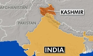 Ushtria indiane: Gjatë konfliktit në rajonin kontestues të Kashmirit humbën jetën katër ushtarë dhe një militant