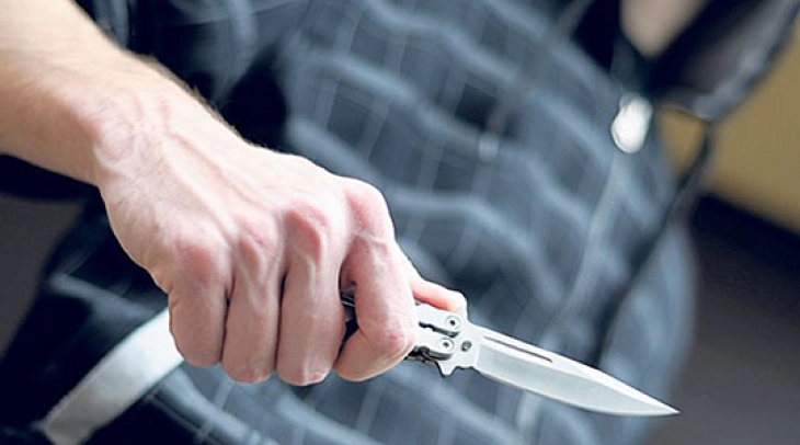 Повредени пет лица, меѓу кои три деца во напад со нож во Даблин
