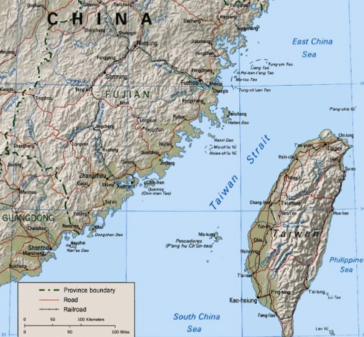 Тајван тврди дека австралиски воен брод пловел низ Тајванскиот теснец