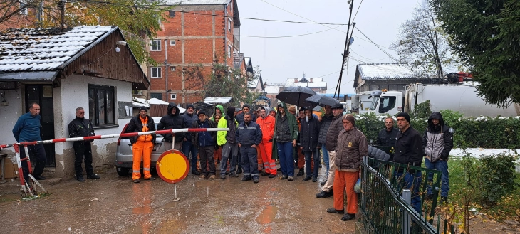 Работниците од „Комунална хигиена“ при ЈКП Тетово почнаа штрајк поради неисплатени плати