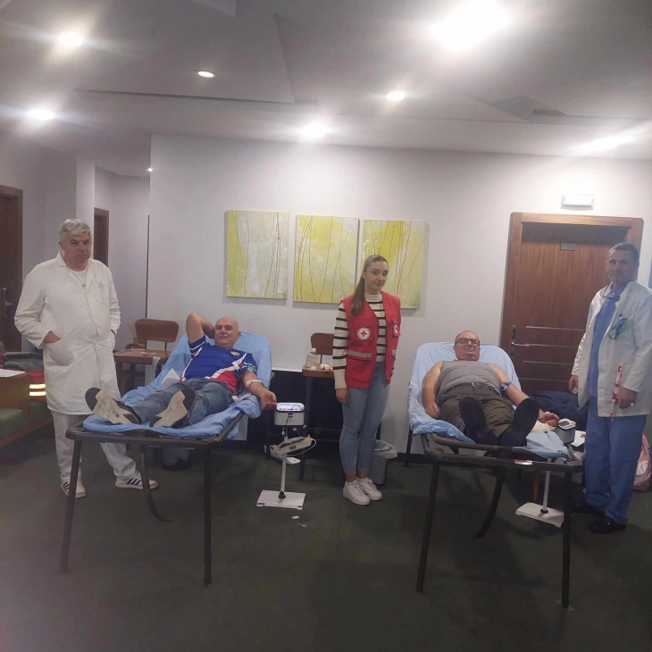 Собрани 20 крвни единици во крводарителска акција во Струга