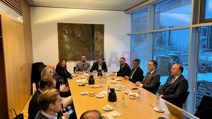 Liderët e Lidhjes Europiane për Ndryshim  në takime me deputetët e grupit të deputetëve të CDU-së në Bunderstagun gjerman