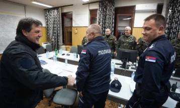 Гашиќ: Поради мигрантите отворање на штаб во Прешево и дополнително ангажирање на полицијата кон Северна Македонија