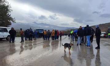 Блокиран патот Градско - Прилеп кај село Дреново во двата правци поради протест