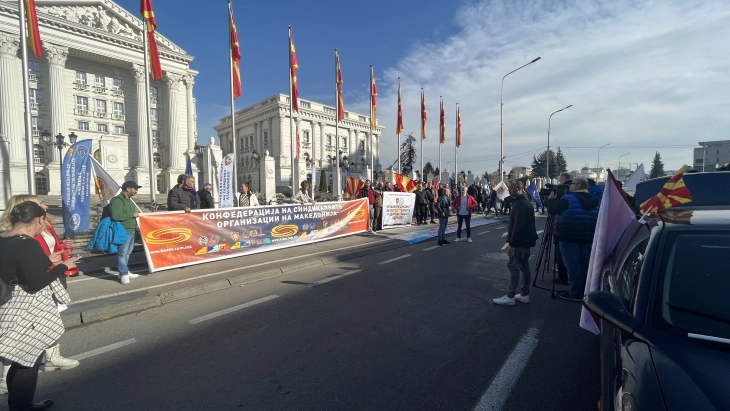 Protestë e KOSM me kërkesë që të implementohen kërkesat e sindikatave të cilat protestojnë gjatë vitit