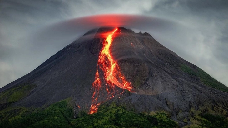 Indonesia's Mount Merapi erupts, 11 killed, 12 missing