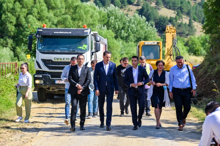 Министрите Бочварски, Костадиновска-Стојчевска и Николовски во посета на Општина Штип