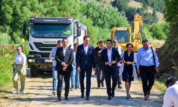 Ministrat Boçvarski, Kostadinovska dhe Nikollovski për vizitë në Komunën e Shtipit