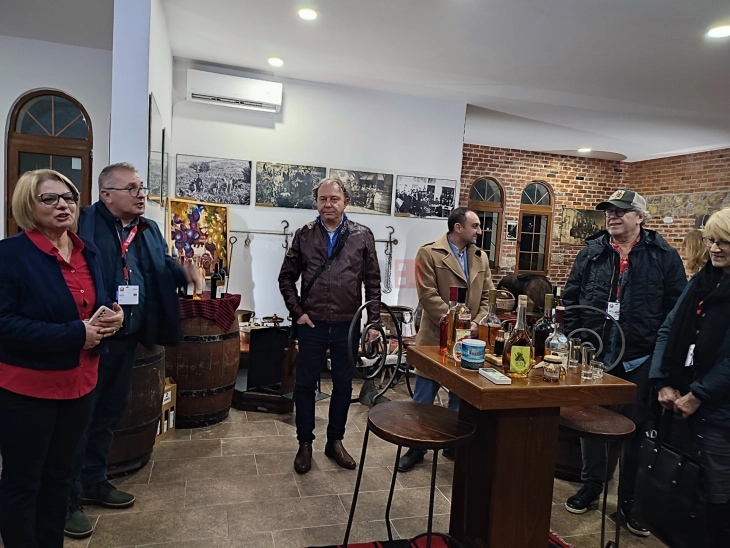 Експерти за вино од повеќе држави го посетија Вински музеј во Кавадарци