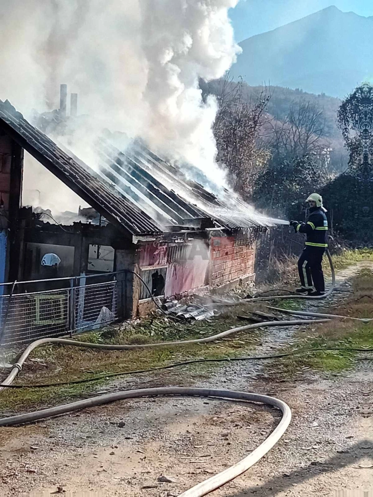 Се запали куќа во село Раец 