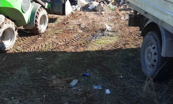 Отстранети 50 кубни метри непрописно одложен отпад околу Скопскиот aквадукт