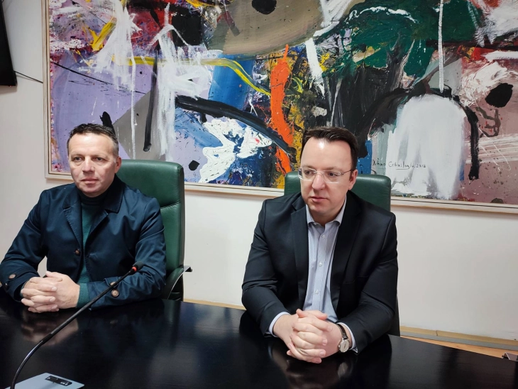 Nikolloski: Pushteti përpiqet të bëjë manipulime për vendin në KSHZ që i takon opozitës