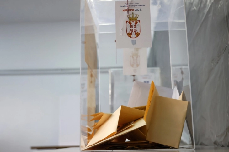 Затворени избирачки места во Србија, гласањето го одбележаа и наводи за нерегуларности