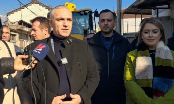 Zëvendësministri Rexhepi mbikëqyri rikonstruimin e rrugës 