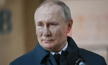 Putin i dorëzoi dokumentet për regjistrim për zgjedhjet presidenciale vitin e ardhshëm në Rusi
