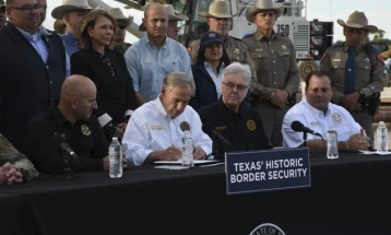 Во Тексас потпишан закон според кој нелегалната имиграција станува државно злосторство 
