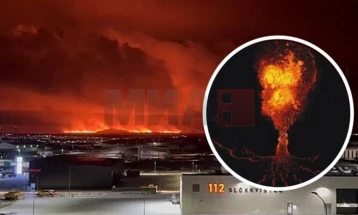 Shpërtheu një vullkan në Islandë, 4.000 njerëz u evakuuan