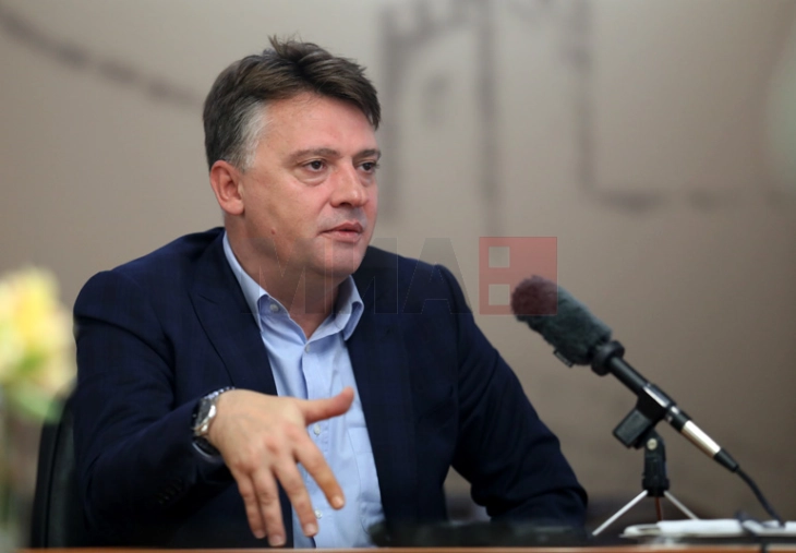 Shilegov: Shkupi gjendet në proces të shkatërrimit të plotë, Arsovska të japë dorëheqje