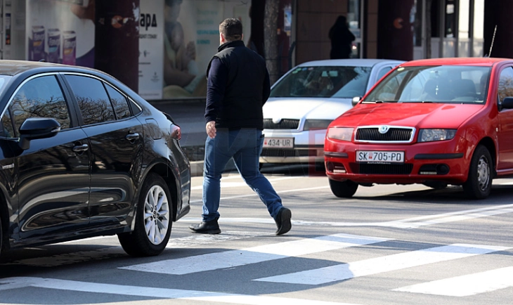 Shqiptohen 55 sanksione për mosdhënie përparësi kalimi këmbësorëve në vendkalimin e këmbësorëve