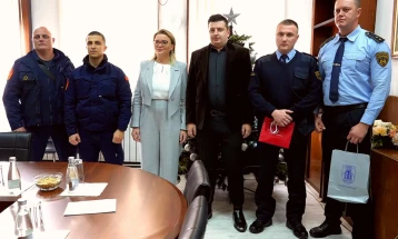 Куманово ги награди најуспешните пожарникар и полицаец