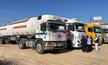 Ирак испраќа цистерна со гориво во Египет за помош на Газа