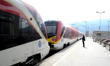 Оценка 2.91 за патувањето со воз,  пругите „чекаат“ приватни оператори и ремонти