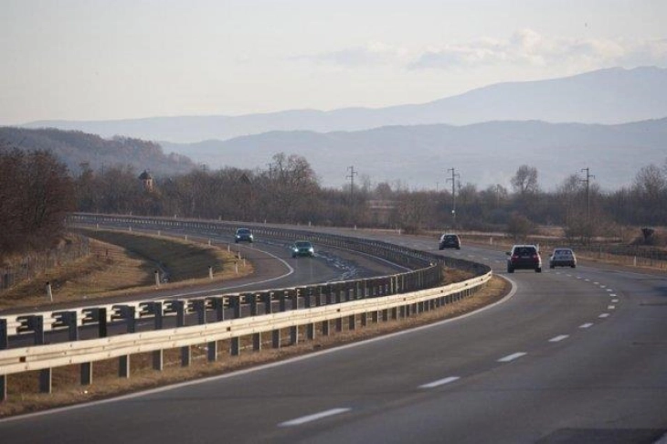 Во прекин сообраќајот на патот Струмица-Валандово поради сообраќајка