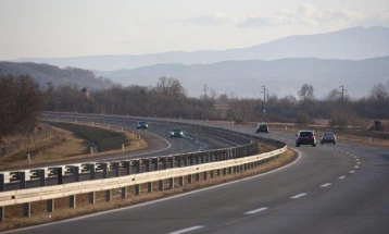 Во прекин сообраќајот на патот Струмица-Валандово поради сообраќајка