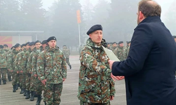 Нови 150 професионални војници во редовите Армијата добија договори