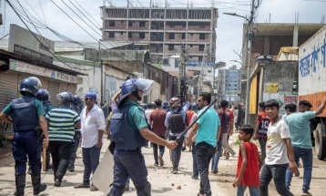 Bangladeshi dislokon ushtrinë para zgjedhjeve të së dielës në përpjekje që ta ruajë paqen