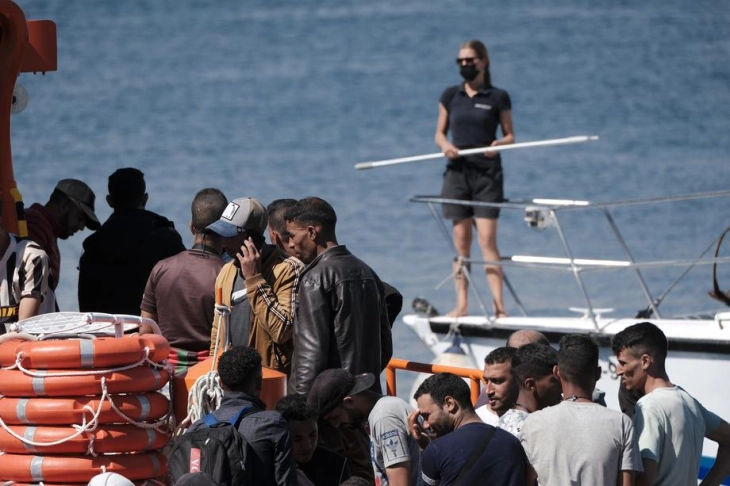 Бројот на мигранти кои пристигнуваат во Шпанија е речиси двојно зголемен во изминатата година