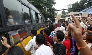 Junta në Mianmar ka liruar më shumë se 9.600 të burgosur