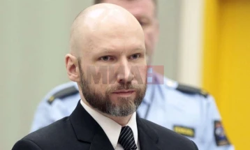 Vrasësi masiv Brejvik ka paditur Norvegjinë për kushtet e burgut