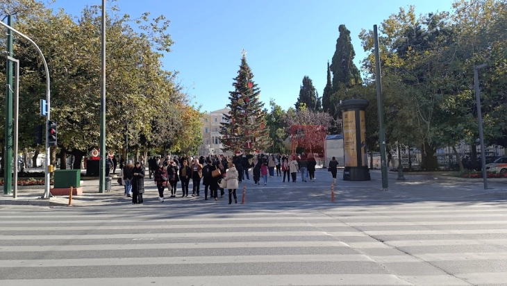 Анкета: Мнозинството Грци песимисти за 2024 година