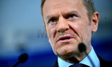 Poloni: Tusk akuzoi Dudën për pengim të drejtësisë