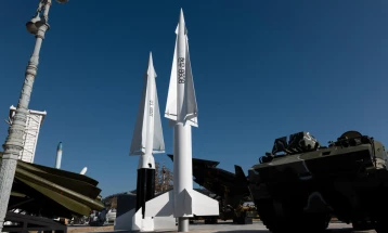Pesëdhjetë shefa të diplomacive mes të cilëve edhe Osmani, e kanë dënuar transferin e raketave balistike koreanoveriore të Rusisë
