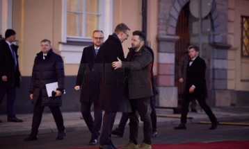 Letonia premtoi ndihmë ushtarake shtesë për Ukrainën