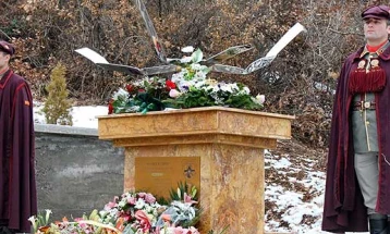 Shënim i 16 vjetorit të aksidentit të helikopterit afër Bllacës