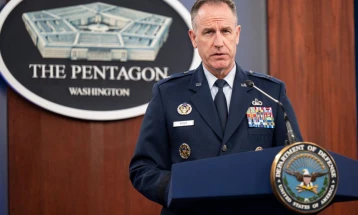 Rajder: Pentagoni nuk do të dërgojë forca shtesë për shkak të sulemeve të huthëve