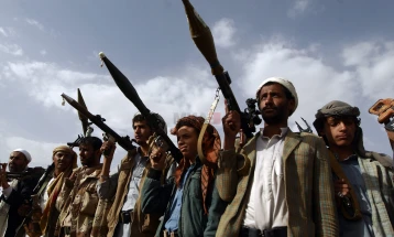 Protesta të mëdha në Jemen pas sulmit amerikano-britanik ndaj Huthëve