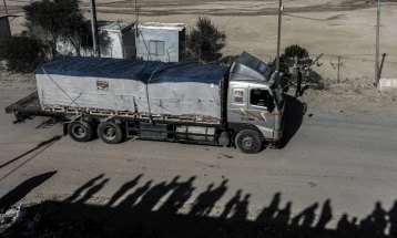 ОН предупредуваат дека во Газа не влегуваат доволно хуманитарни конвои