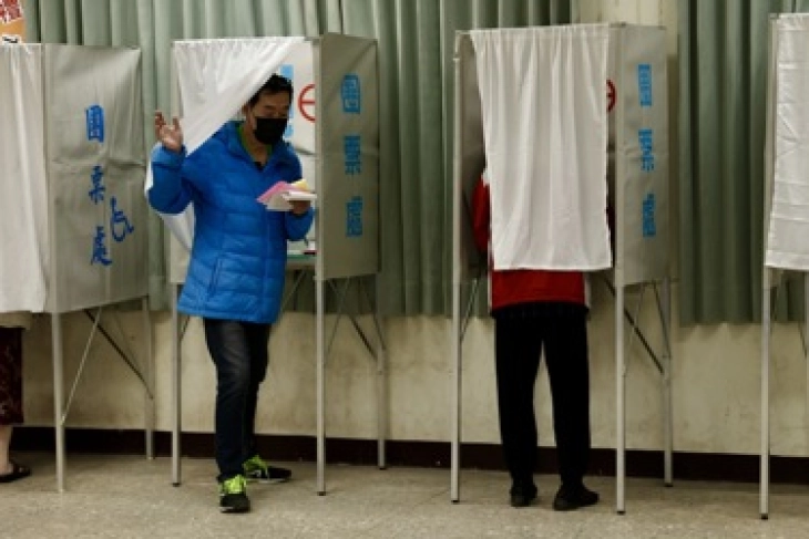Janë hapur vendvotimet për zgjedhjet presidenciale dhe parlamentare në Tajvan