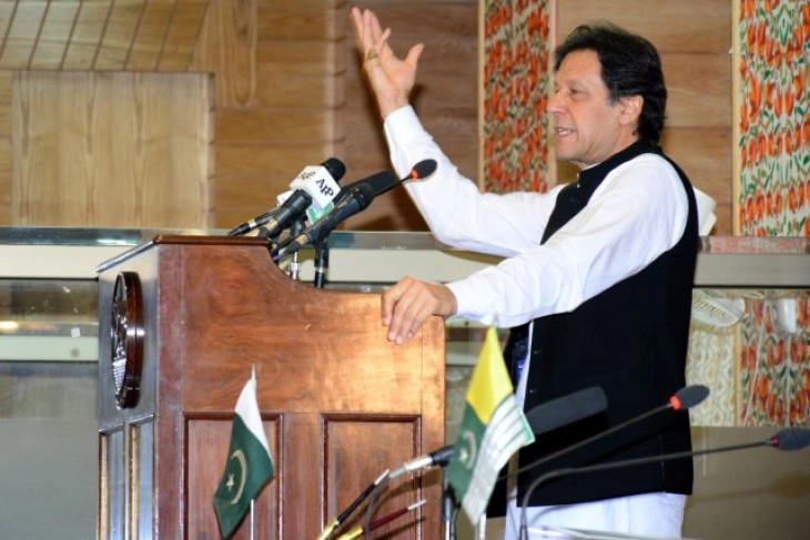 Врховниот суд на Пакистан и забрани на партијата на поранешниот премиер Имран Кан да учествува на изборите