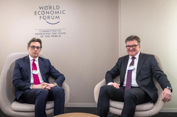 Pendarovski and Lajčák meet on sidelines of World Economic Forum