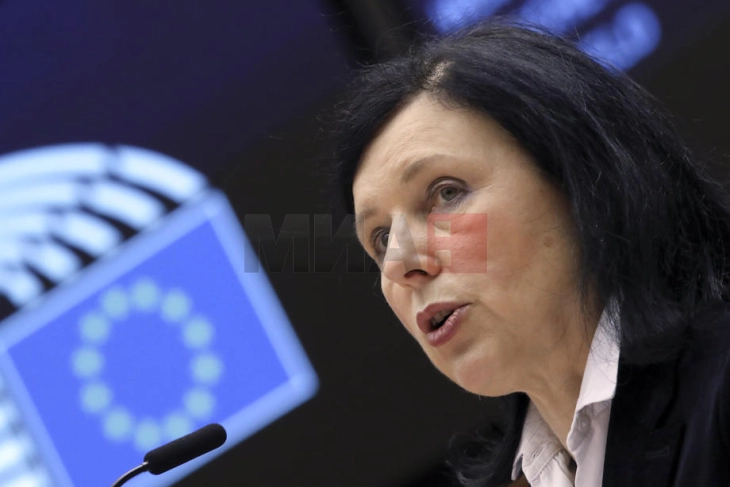 Јоурова: Идејата секоја членка на ЕУ да има еврокомесар е „многу проблематична“ 