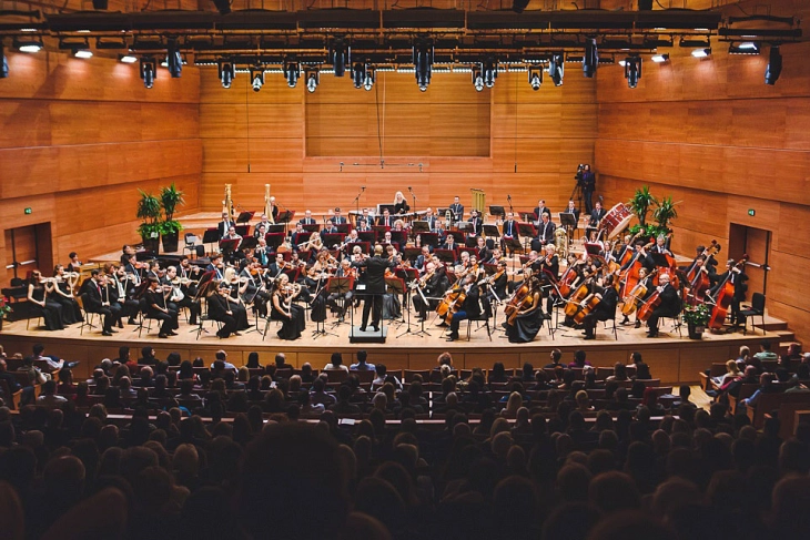 „Одисеја“ - концерт на Филхармонијата со Афродити Патулиду и Кристијан Рајф
