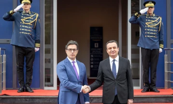 Takim i presidentit Pendarovski me kryeministrin e Kosovës, Albin Kurti