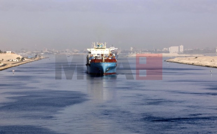 Transporti detar përmes Kanalit të Suezit ulet për 39 për qind pas sulmit të Huthëve
